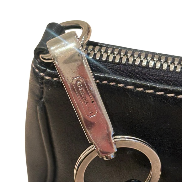 Coach Classic Black Shoulder Bag - Picture 3 of 4